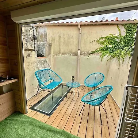 Holiday home Le Port - Maison De Pecheurs Quartier Du Passage *